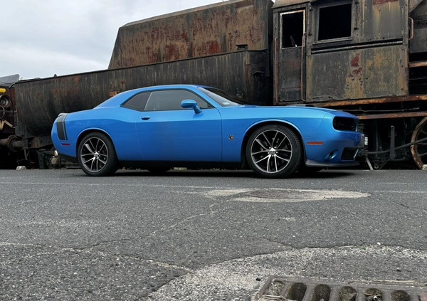 Dodge Challenger cena 149900 przebieg: 85000, rok produkcji 2016 z Stary Sącz małe 781